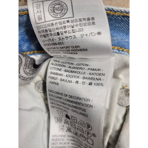 Levi's 501 Womens Size 26 / 2  Shorts  Button Fly Distressed Cuffed Denim (32) - Picture 10 of 11